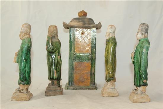 Four pottery tomb figures and a similar model of a shrine, Tang dynasty, 20.5cm and 26.5cm